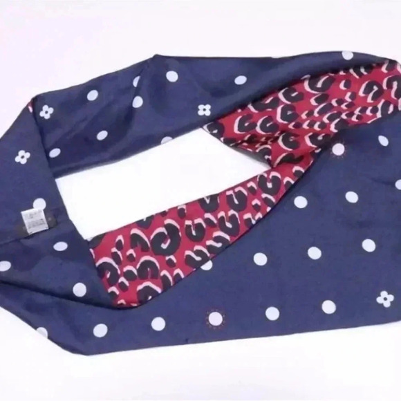 Authentic Louis Vuitton Scarf Snood Leopard Silk Multicolor Never Used - Picture 4 of 5